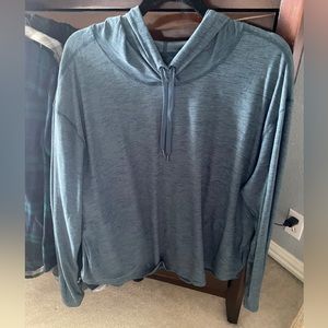 Old Navy Active Top 👟